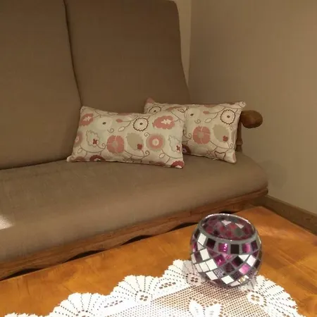 Isabel בית כפרי