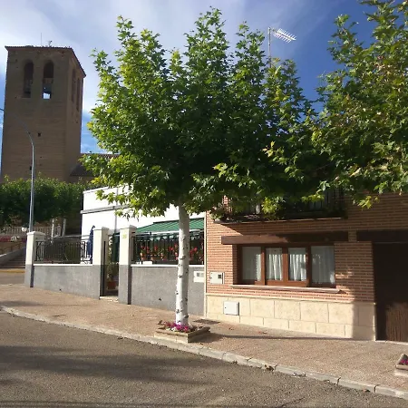 Isabel בית כפרי