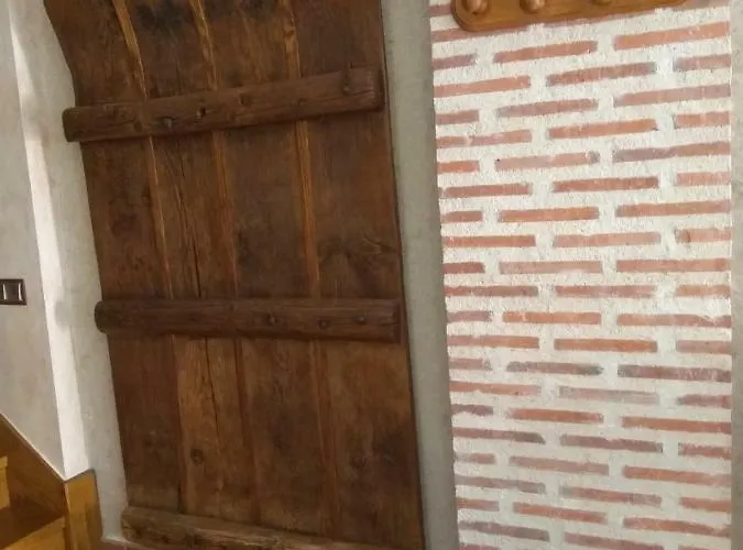 Isabel * Villaflores