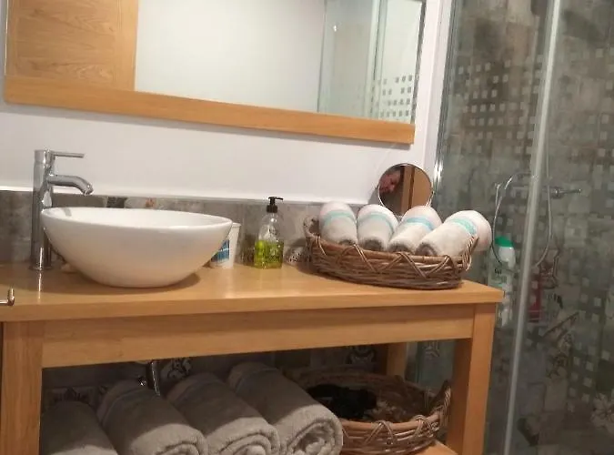 Lantställe Isabel Villaflores